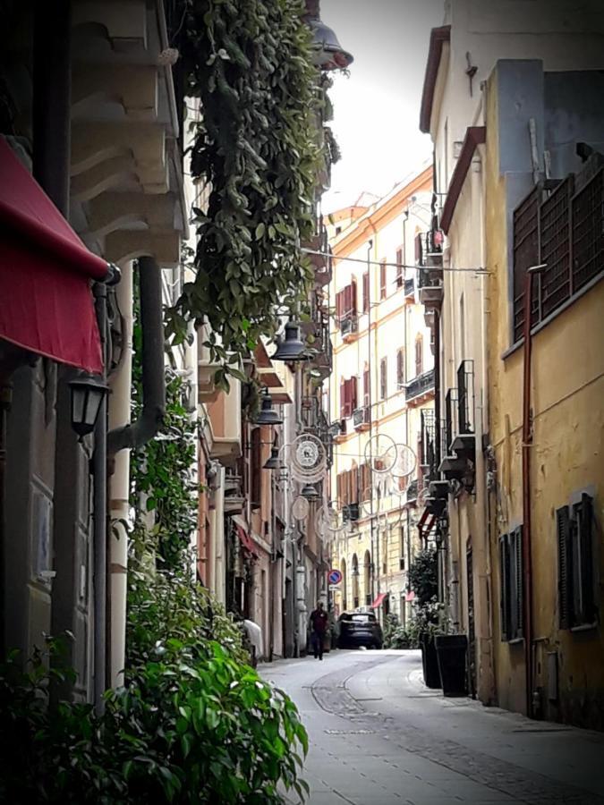 Via San Giacomo 10 Cagliari Exteriör bild